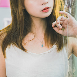 派手女子B